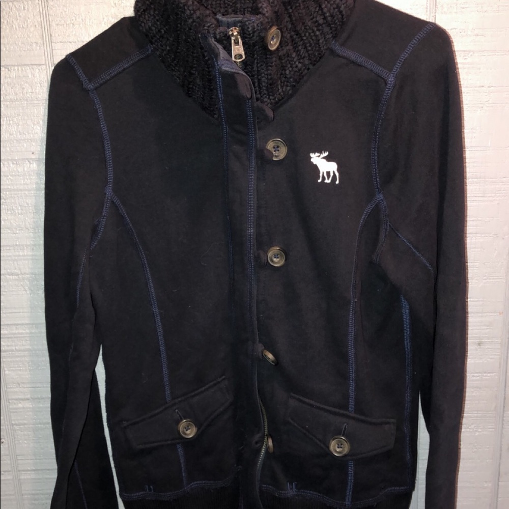 Women’s Abercrombie Jacket (no good)
